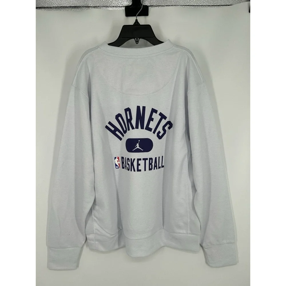 Air Jordan Charolette Hornets Nike Dri Fit Crewneck Sweatshirt White Mens Medium